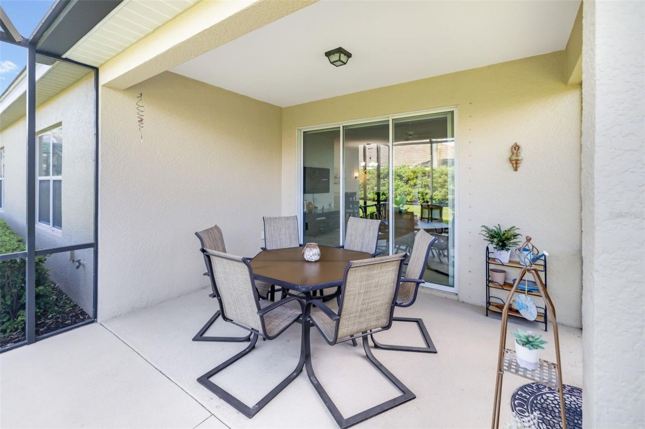 5437 Chatham Square Way, Bradenton, FL 34203 Photo