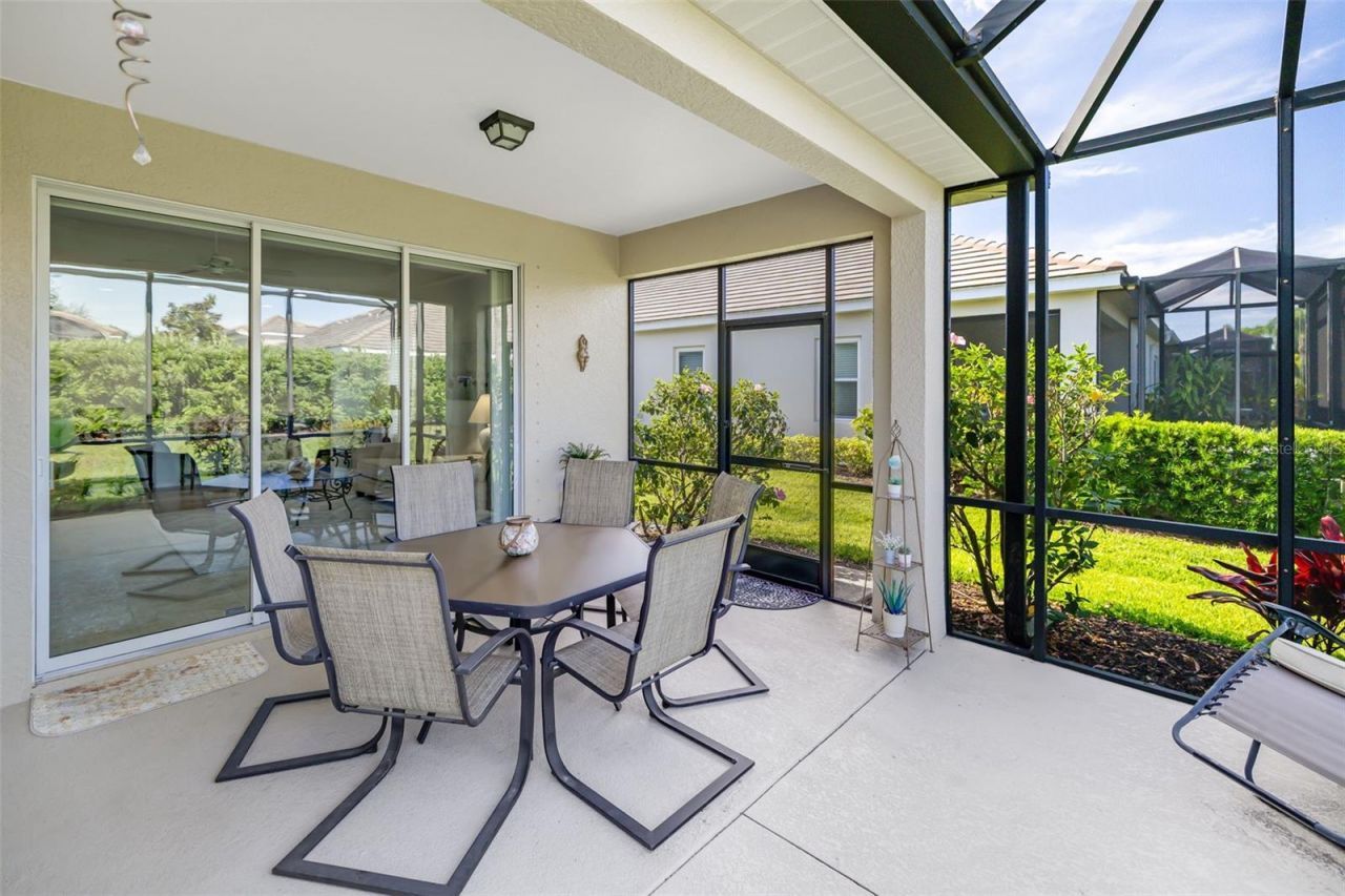 5437 Chatham Square Way, Bradenton, FL 34203 Photo