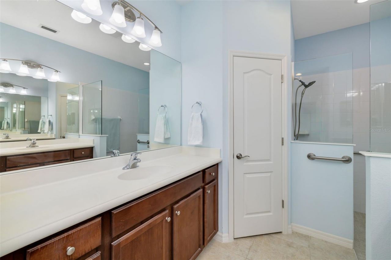 5437 Chatham Square Way, Bradenton, FL 34203 Photo