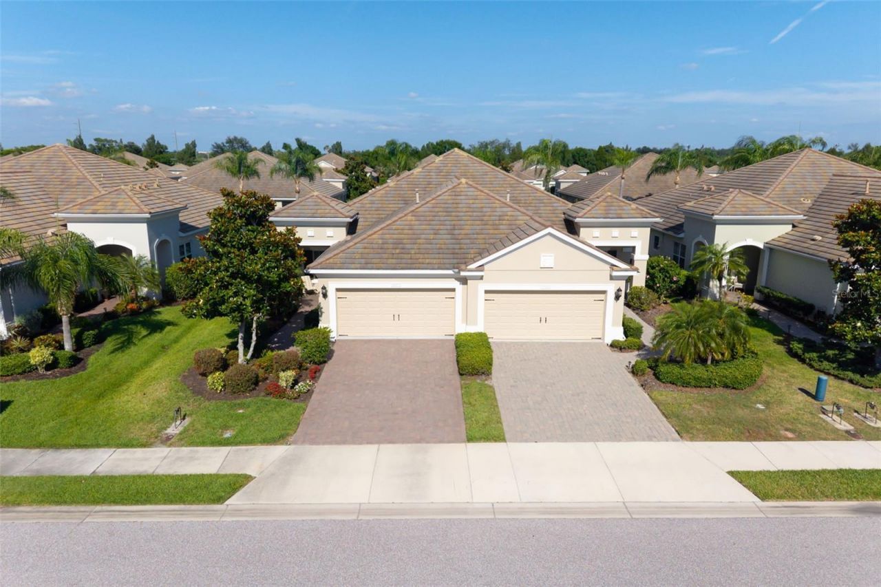 5437 Chatham Square Way, Bradenton, FL 34203 Photo