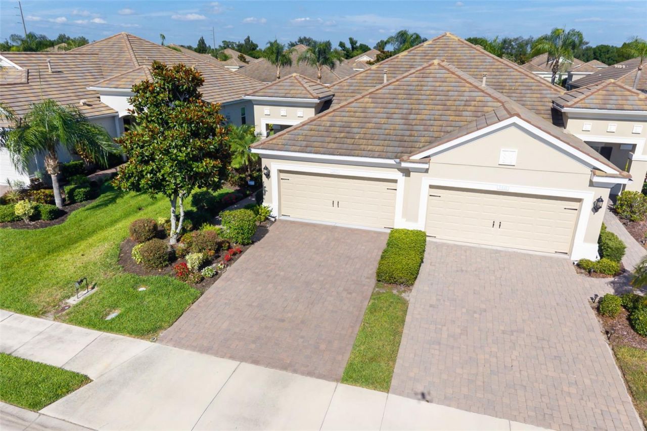 5437 Chatham Square Way, Bradenton, FL 34203 Photo