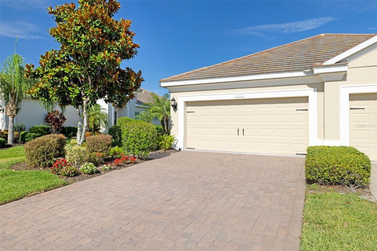 5437 Chatham Square Way, Bradenton, FL 34203 Photo