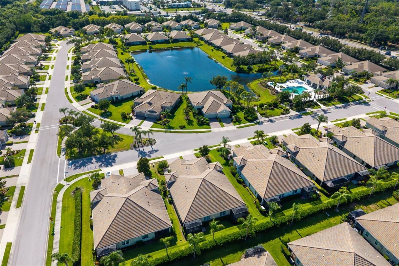 5437 Chatham Square Way, Bradenton, FL 34203 Photo