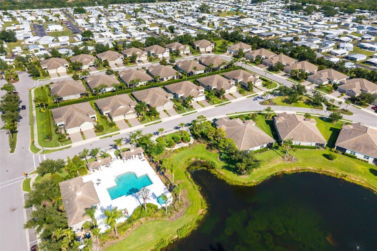 5437 Chatham Square Way, Bradenton, FL 34203 Photo