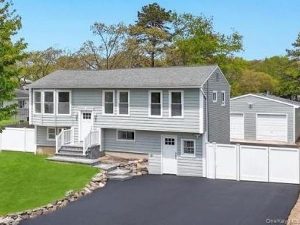491 Hawkins Road , Selden, NY 11784