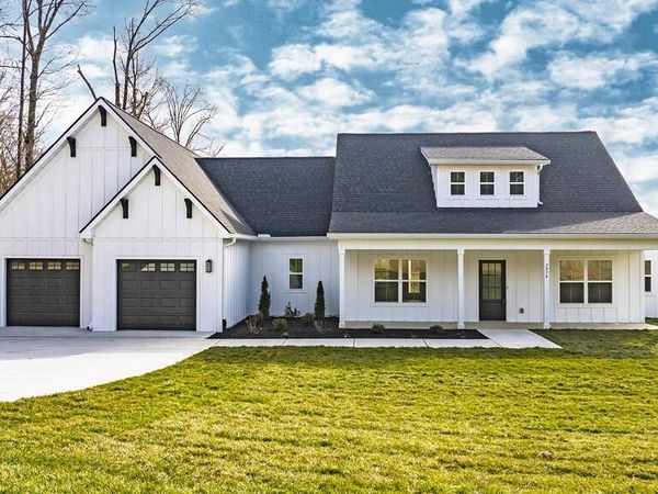 7974 N Lee Highway , Cleveland, TN 37312