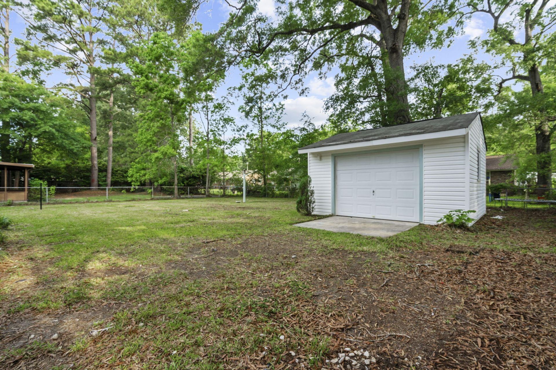 121 Belknap Road Photo 33