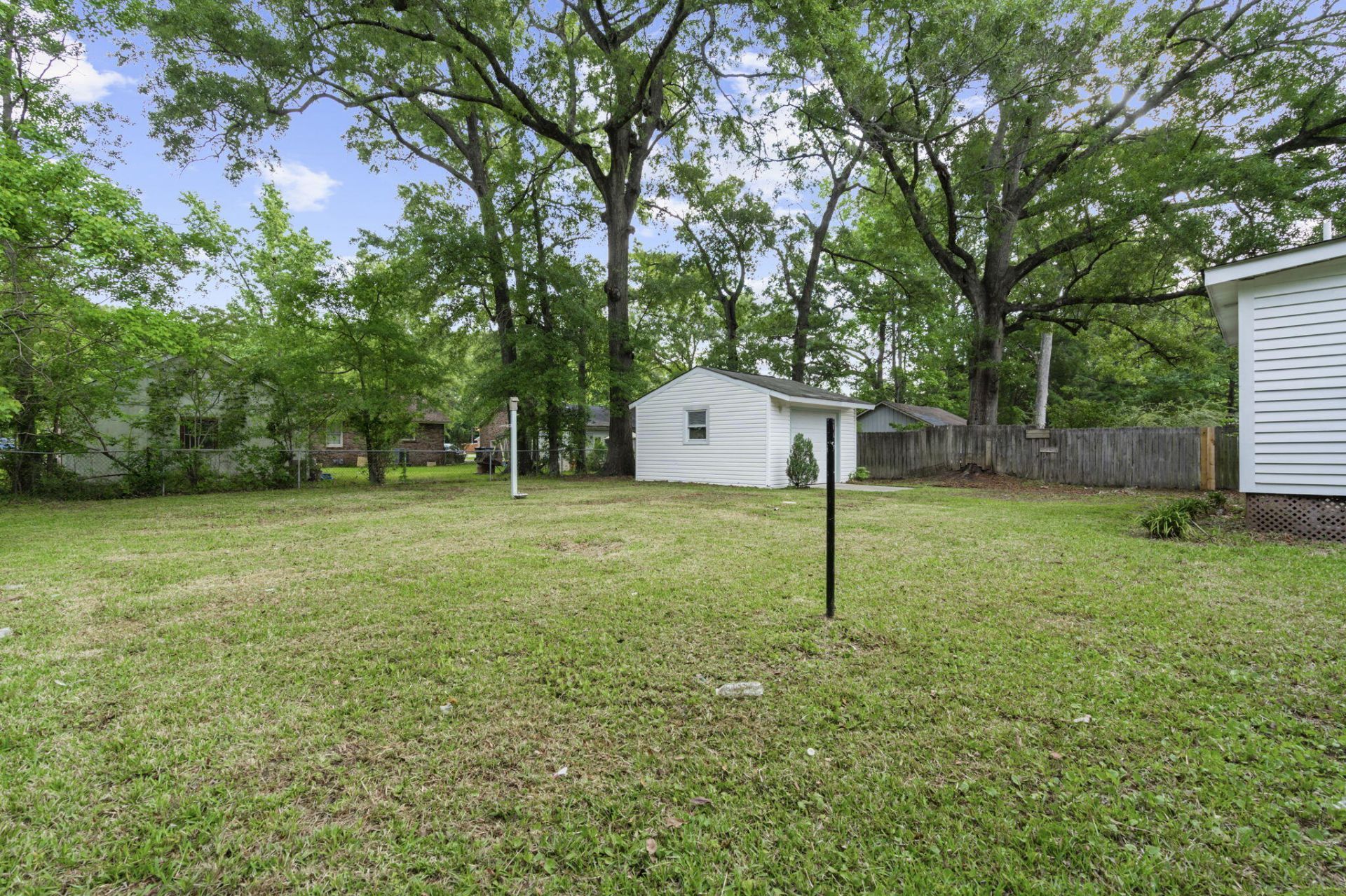 121 Belknap Road Photo 34