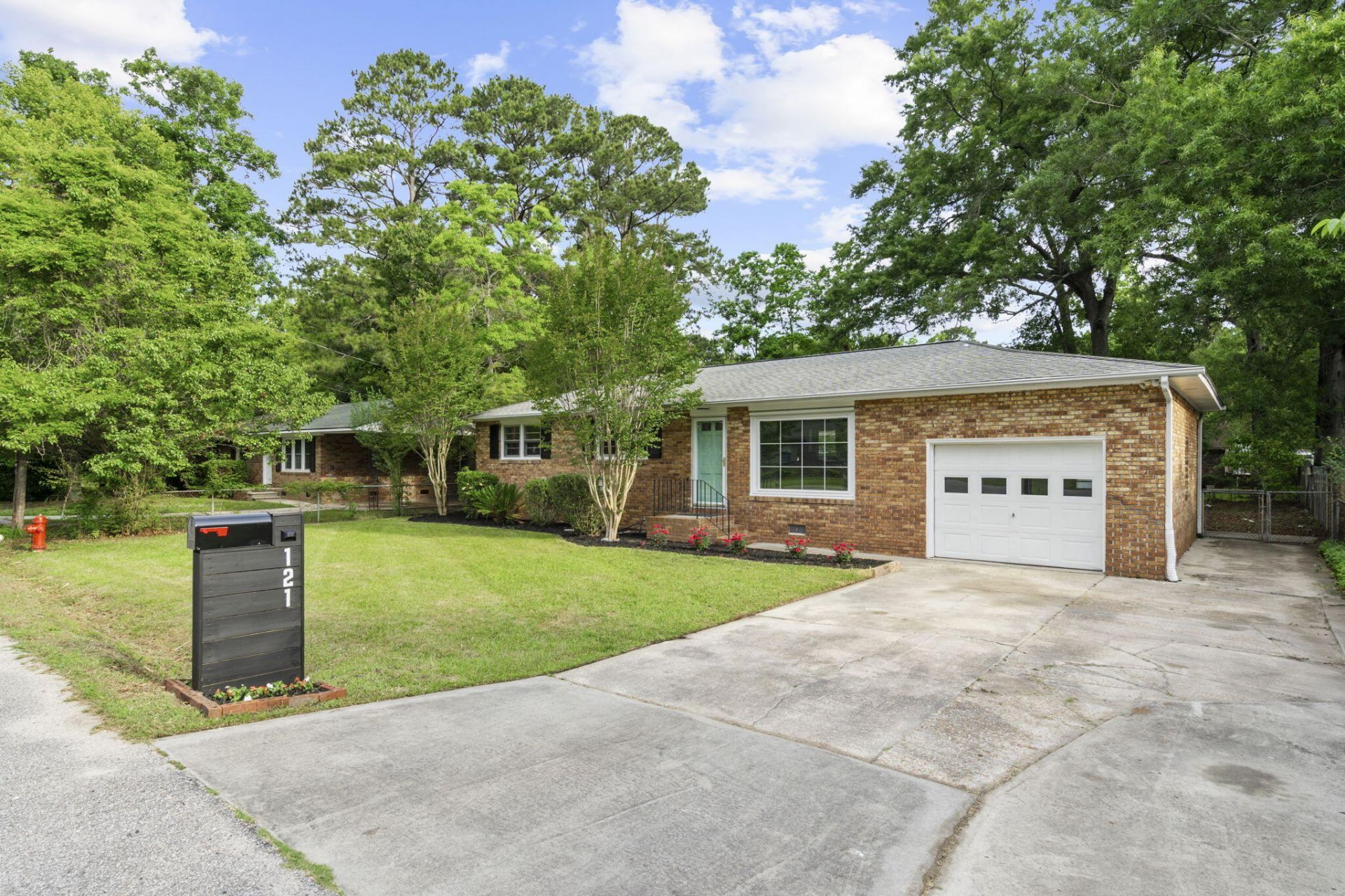 121 Belknap Road Photo 41