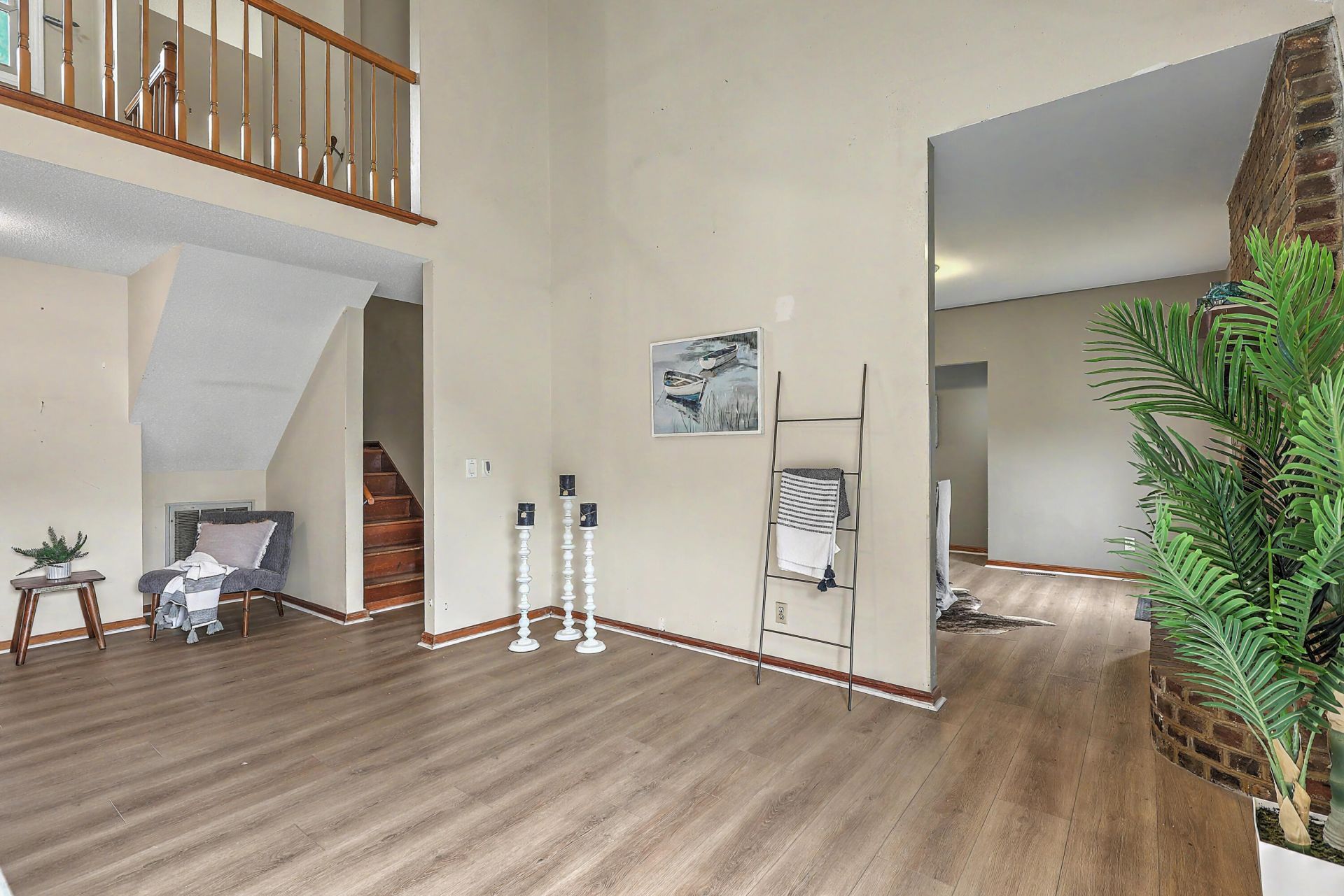 601 Flint Street Photo 12