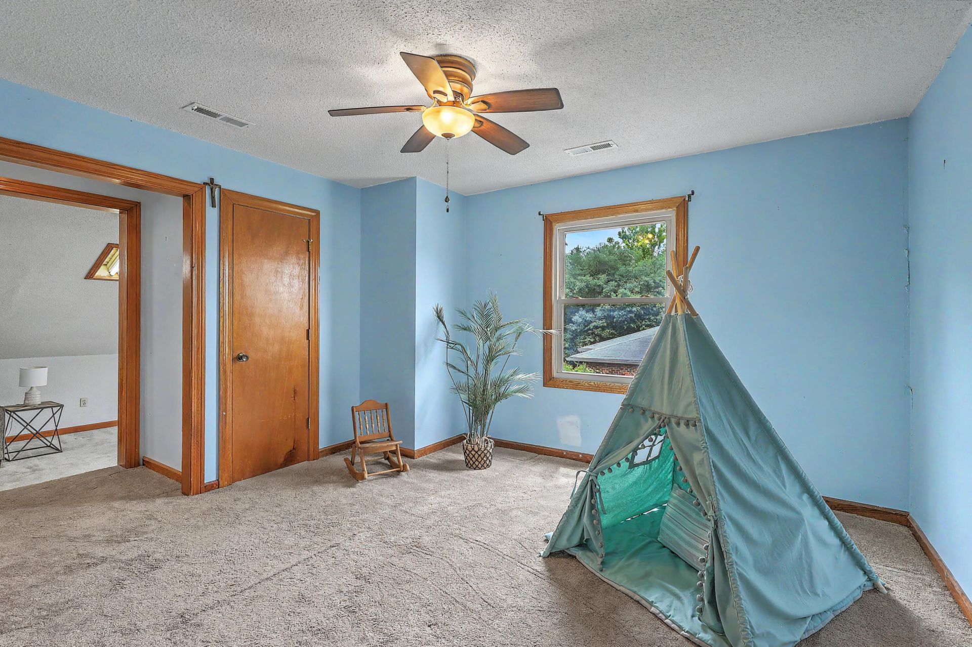 601 Flint Street Photo 32