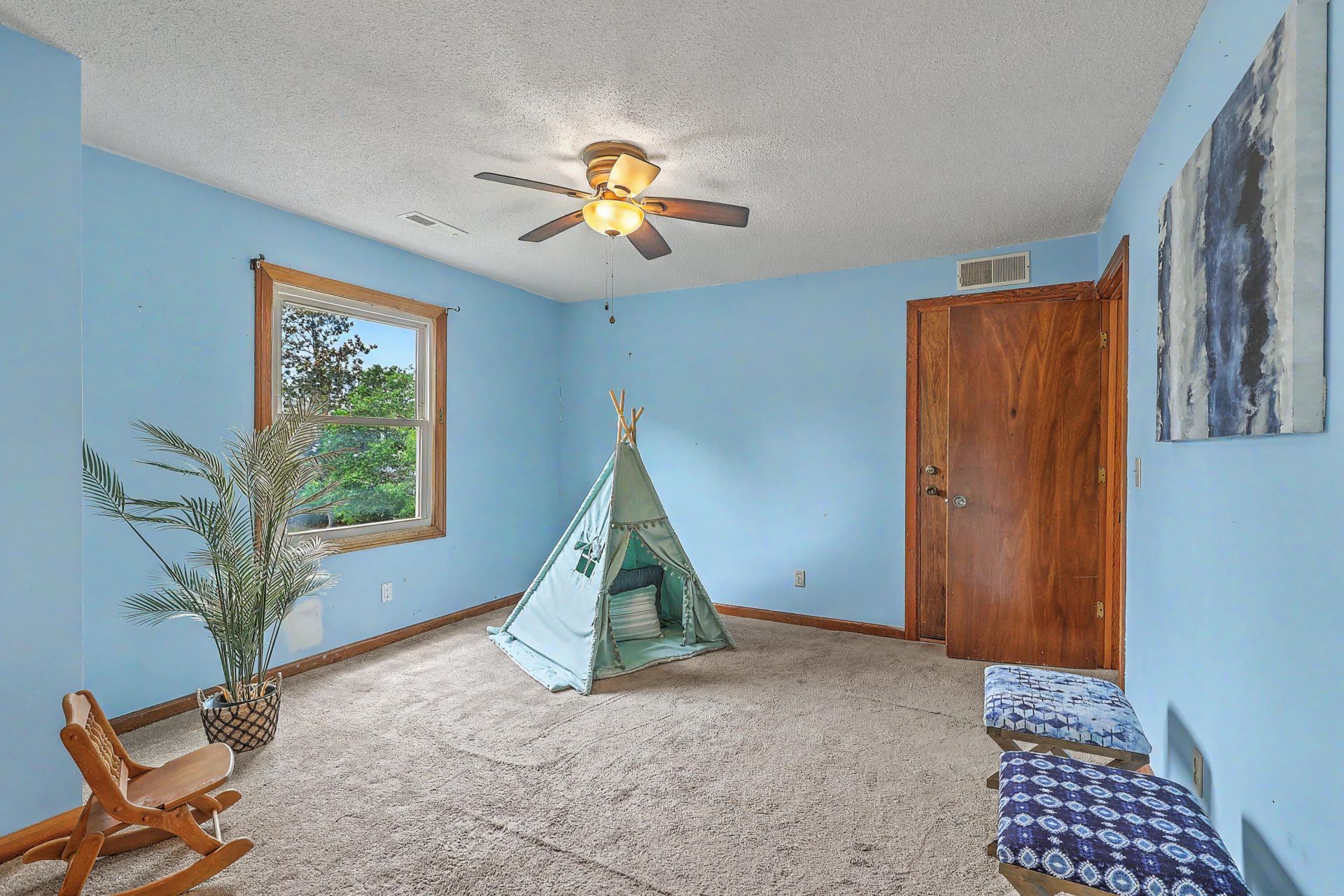 601 Flint Street Photo 35