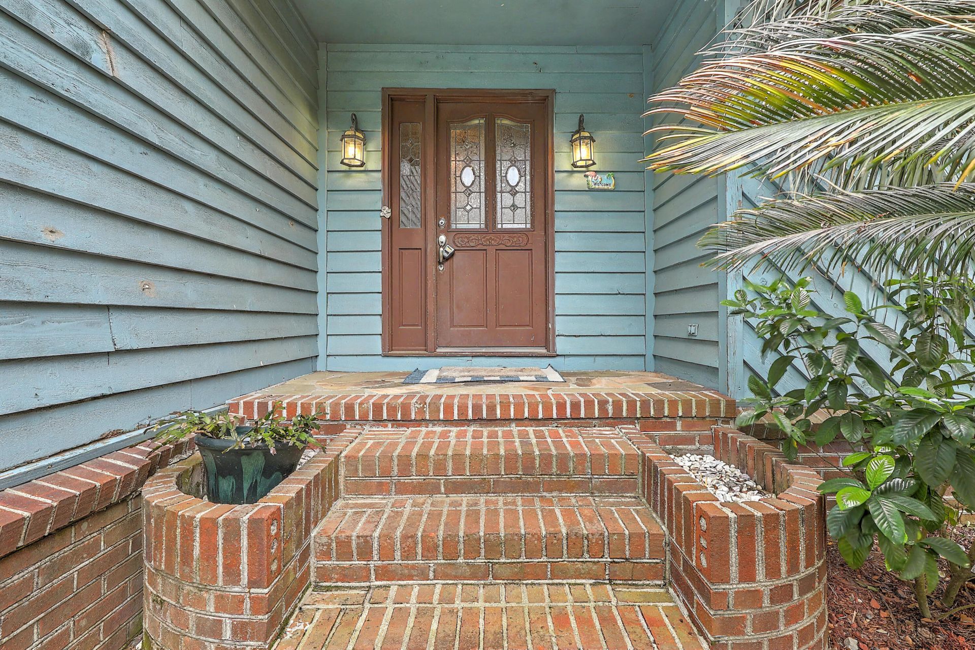 601 Flint Street Photo 4