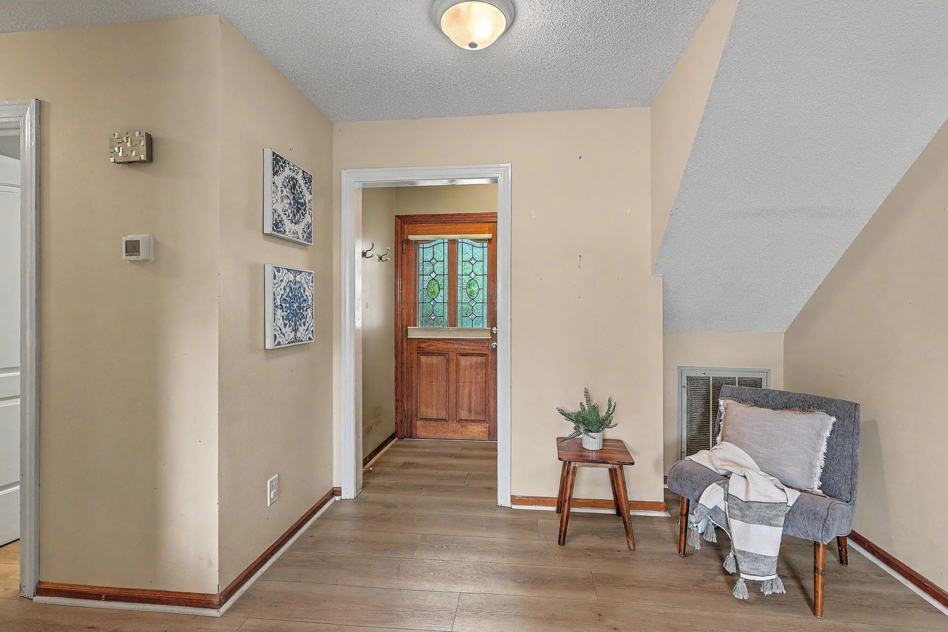 601 Flint Street Photo 7
