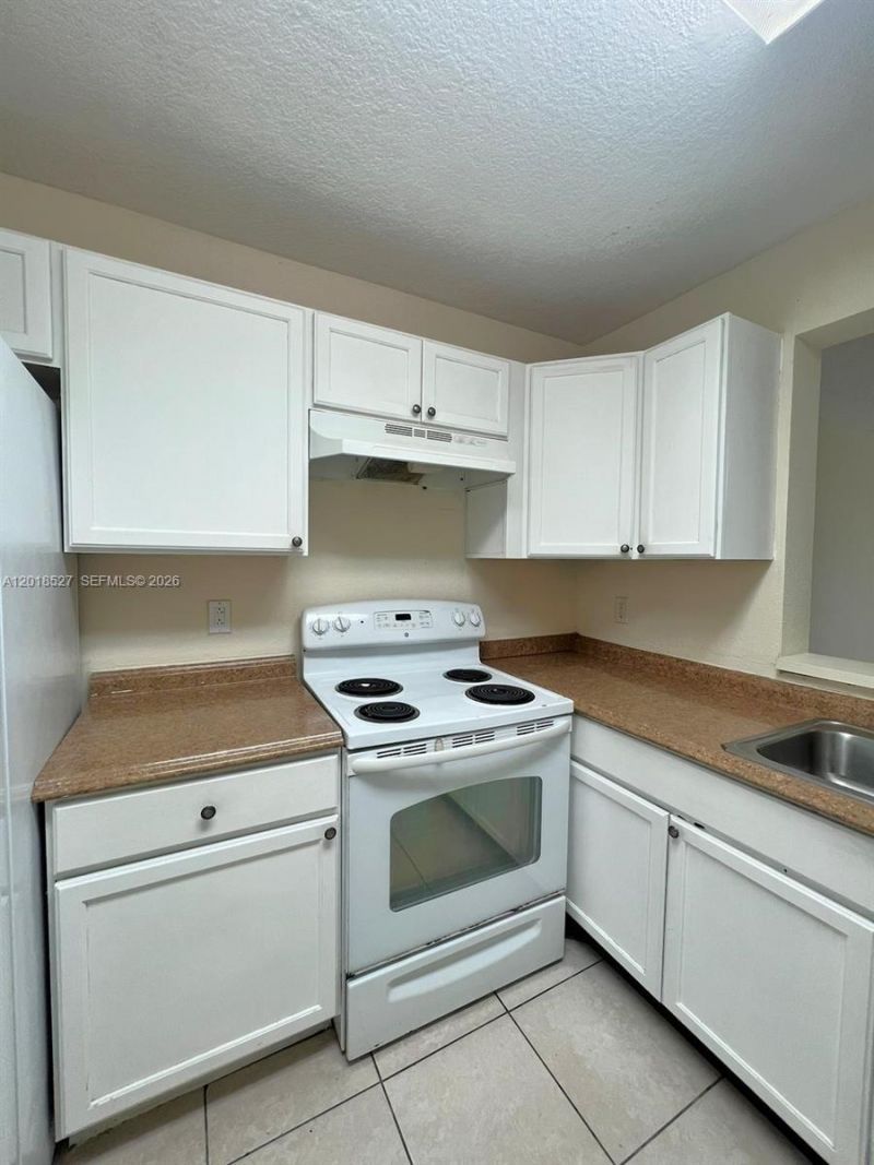 8740 N Sherman Cir, Unit 308, Miramar, FL 33025 Photo
