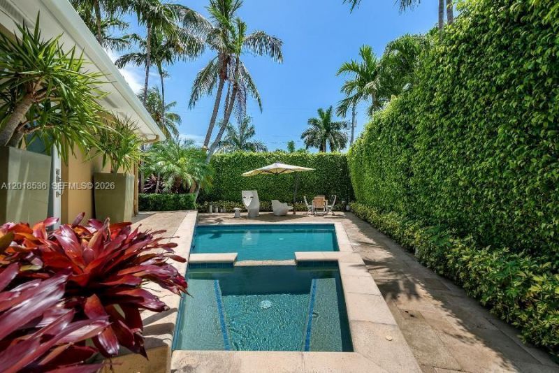 830 E Dilido Dr , Miami Beach, FL 33139 Photo