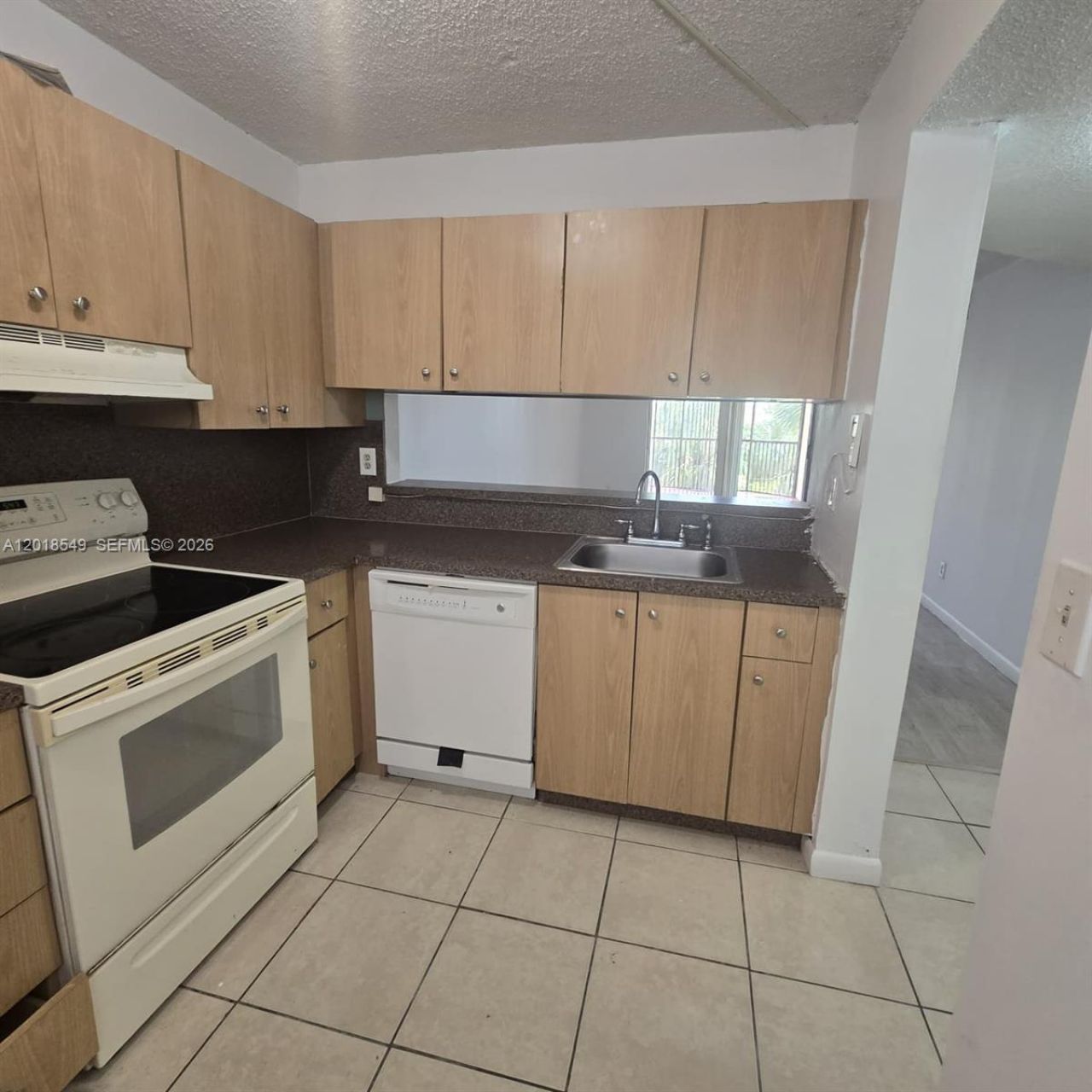 3470 Foxcroft Rd, Unit 307, Miramar, FL 33025 Photo