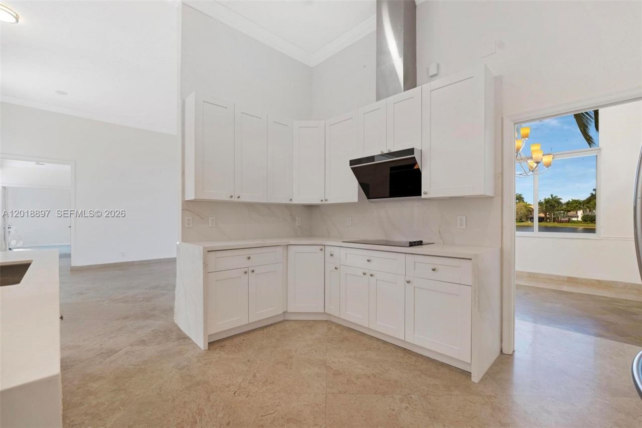 1666 Victoria Pointe Cir, Weston, FL 33327 Photo