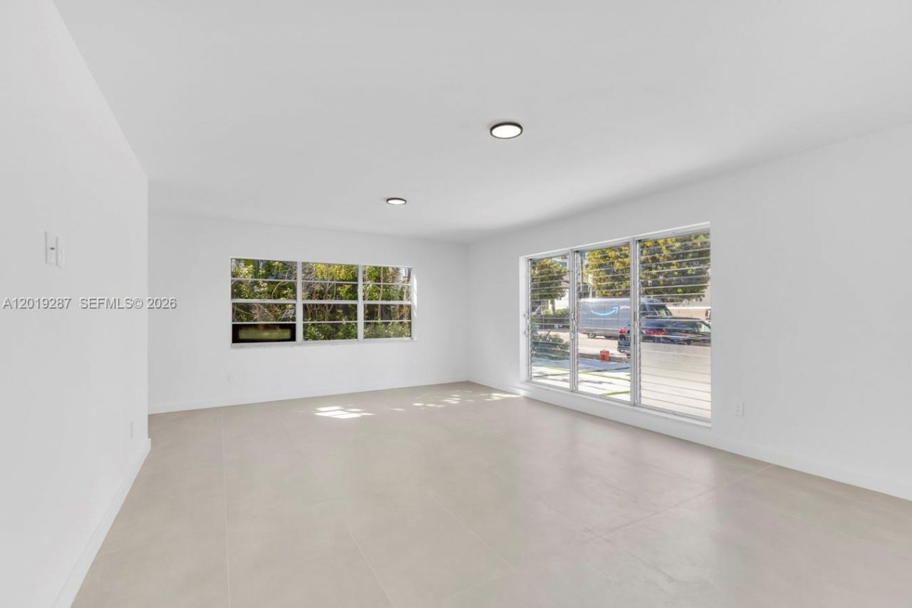 1130 102nd St , Unit 1, Bay Harbor Islands, FL 33154 Photo