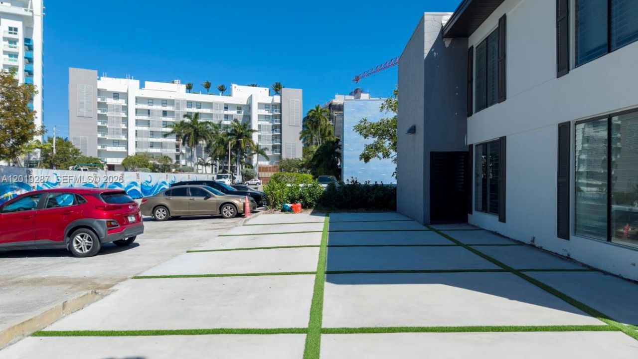 1130 102nd St , Unit 1, Bay Harbor Islands, FL 33154 Photo