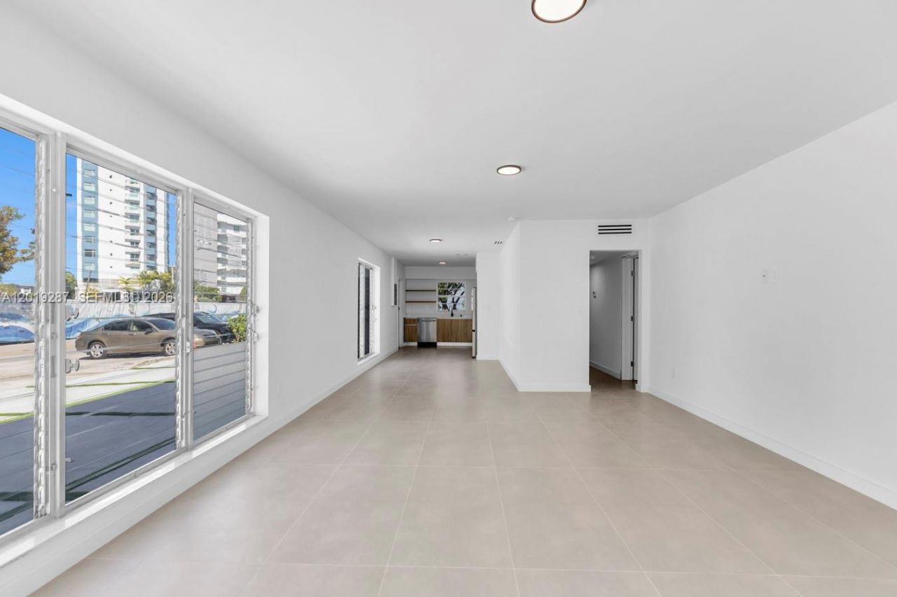 1130 102nd St , Unit 1, Bay Harbor Islands, FL 33154 Photo