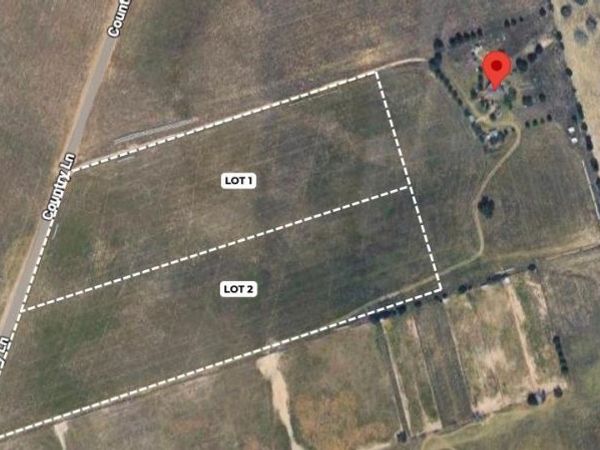245 Country LN, McDade, TX 78650