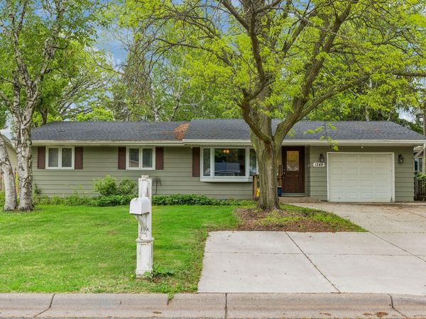 1249 Pinewood Court, Woodbury, MN 55125