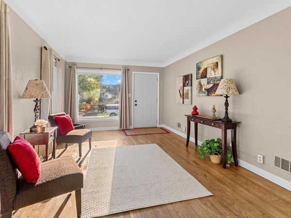 545 6th Avenue S, South Saint Paul, MN 55075
