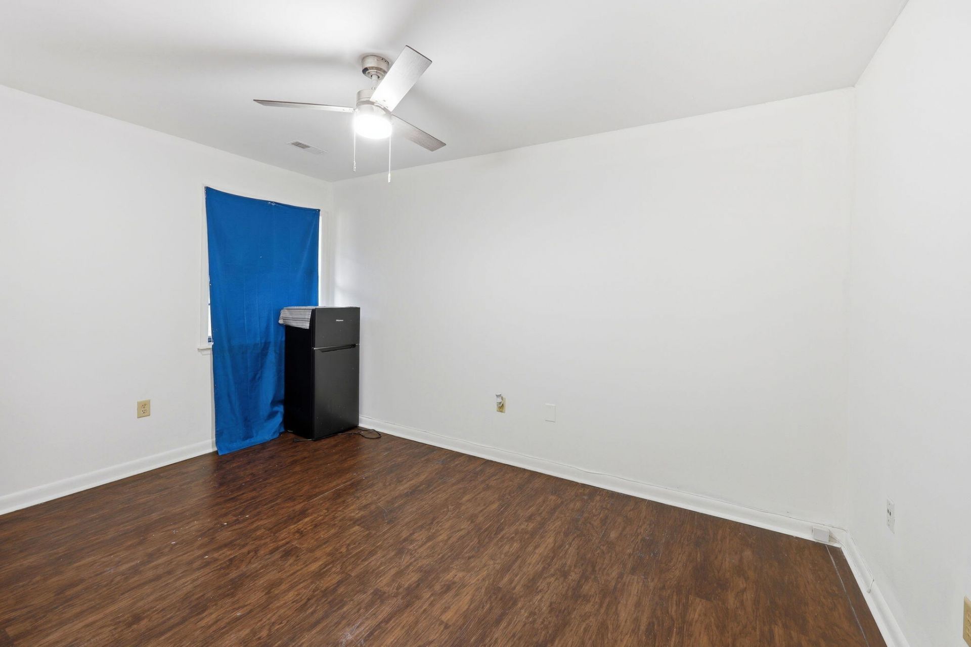 7915 Dutch Court Photo 20