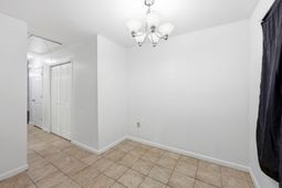 7915 Dutch Court photo 4