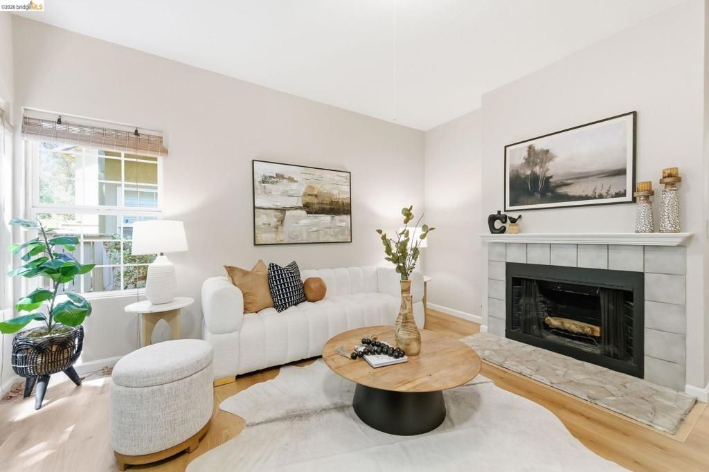 605 Forest Run, Hercules, CA 94547 Main Photo
