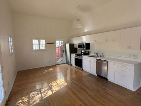 1740 Westerly Terr, Unit Apt B, Los Angeles, CA 90026
