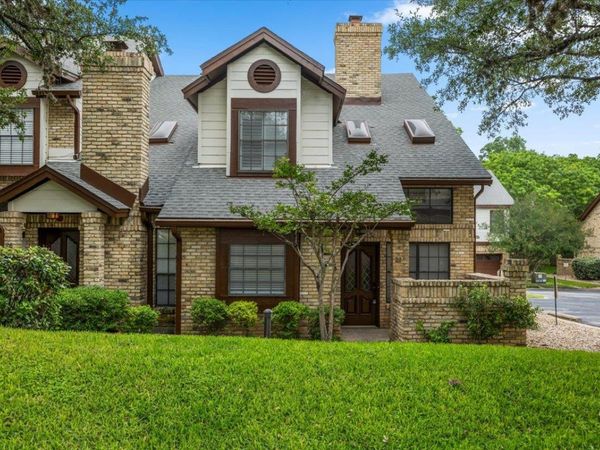 10819 Crown Colony DR , Unit 27, Austin, TX 78747