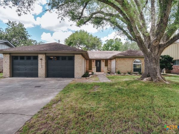 206 Gettysburg Drive, Victoria, TX 77904
