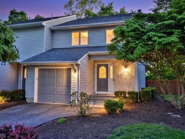 5 Hansen Pl, Wayne, NJ 07470