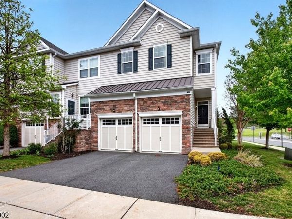 4 Braeburn Dr, Montgomery, NJ 08558