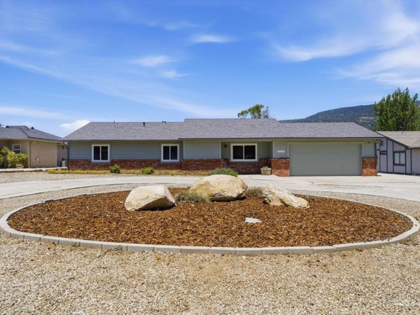 29821 Jamaica Dunes Drive, Tehachapi, CA 93561