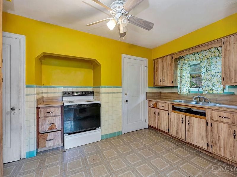 1438 Robinwood Avenue, Cincinnati, OH 45237 Photo 6