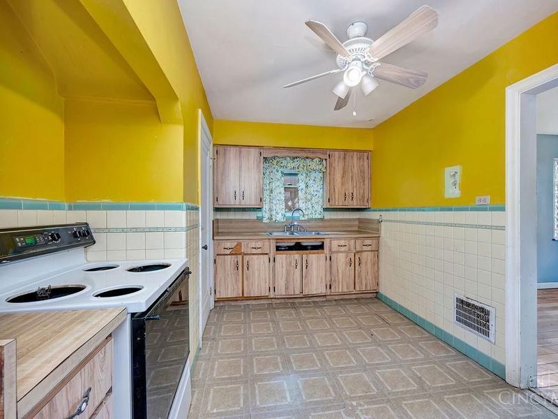 1438 Robinwood Avenue, Cincinnati, OH 45237 Photo 9