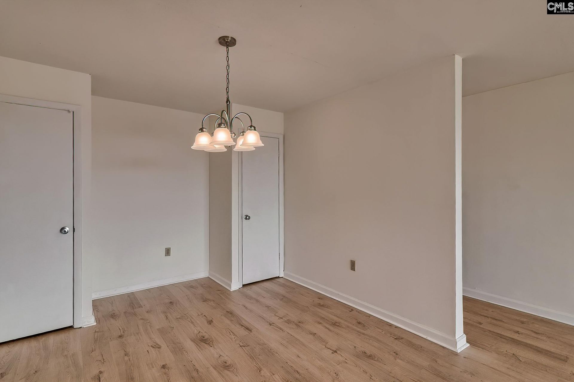 1825 St. Julian  Photo 9
