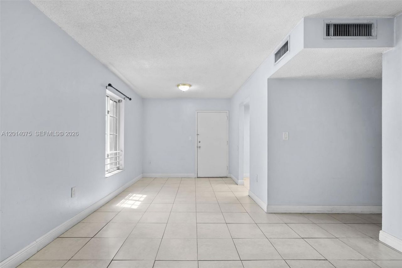 5112 NW 79th Ave , Unit 204, Doral, FL 33166 Photo