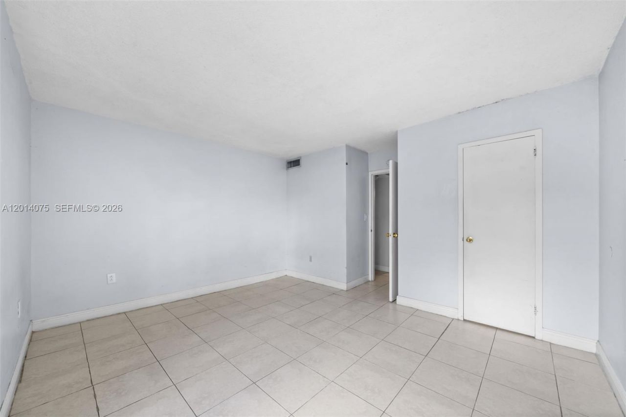 5112 NW 79th Ave , Unit 204, Doral, FL 33166 Photo