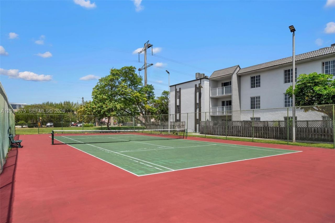 5112 NW 79th Ave , Unit 204, Doral, FL 33166 Photo