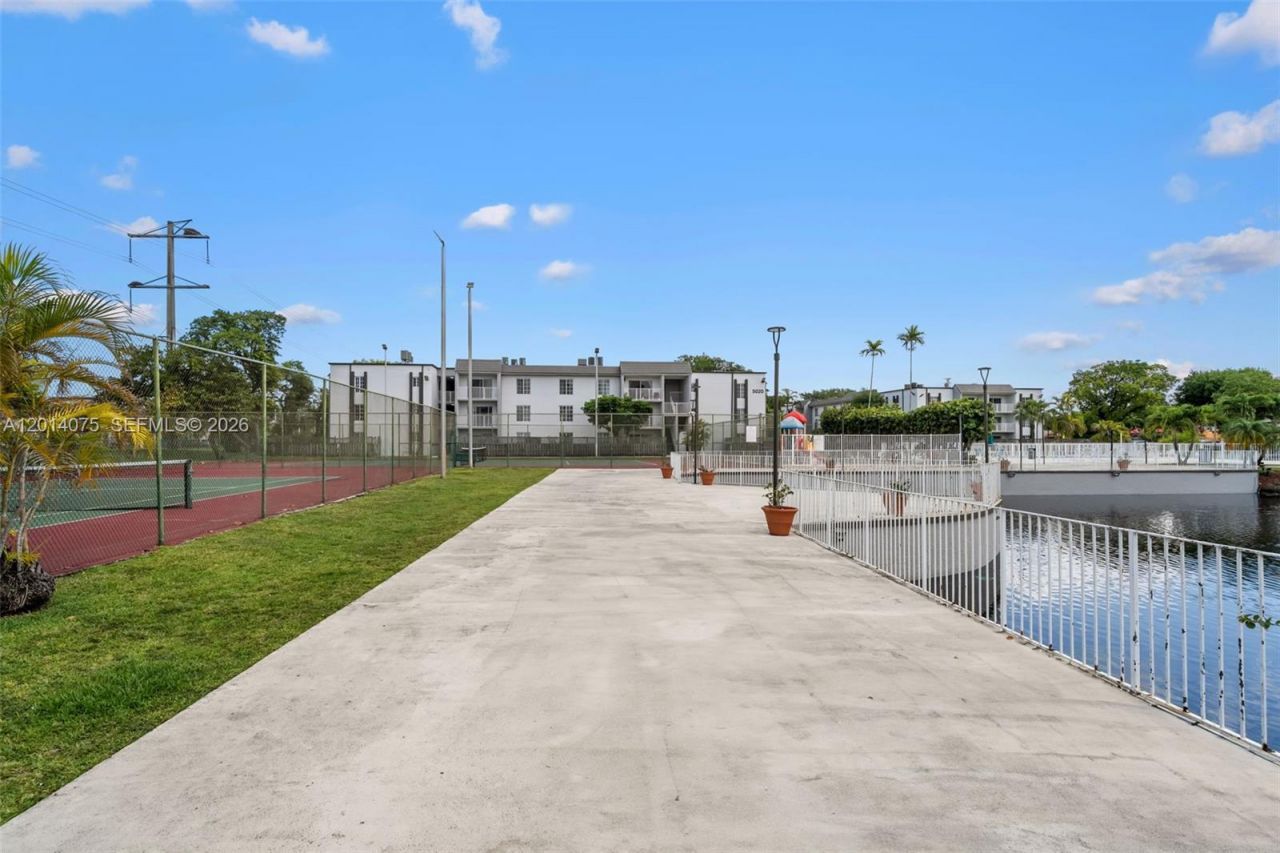 5112 NW 79th Ave , Unit 204, Doral, FL 33166 Photo