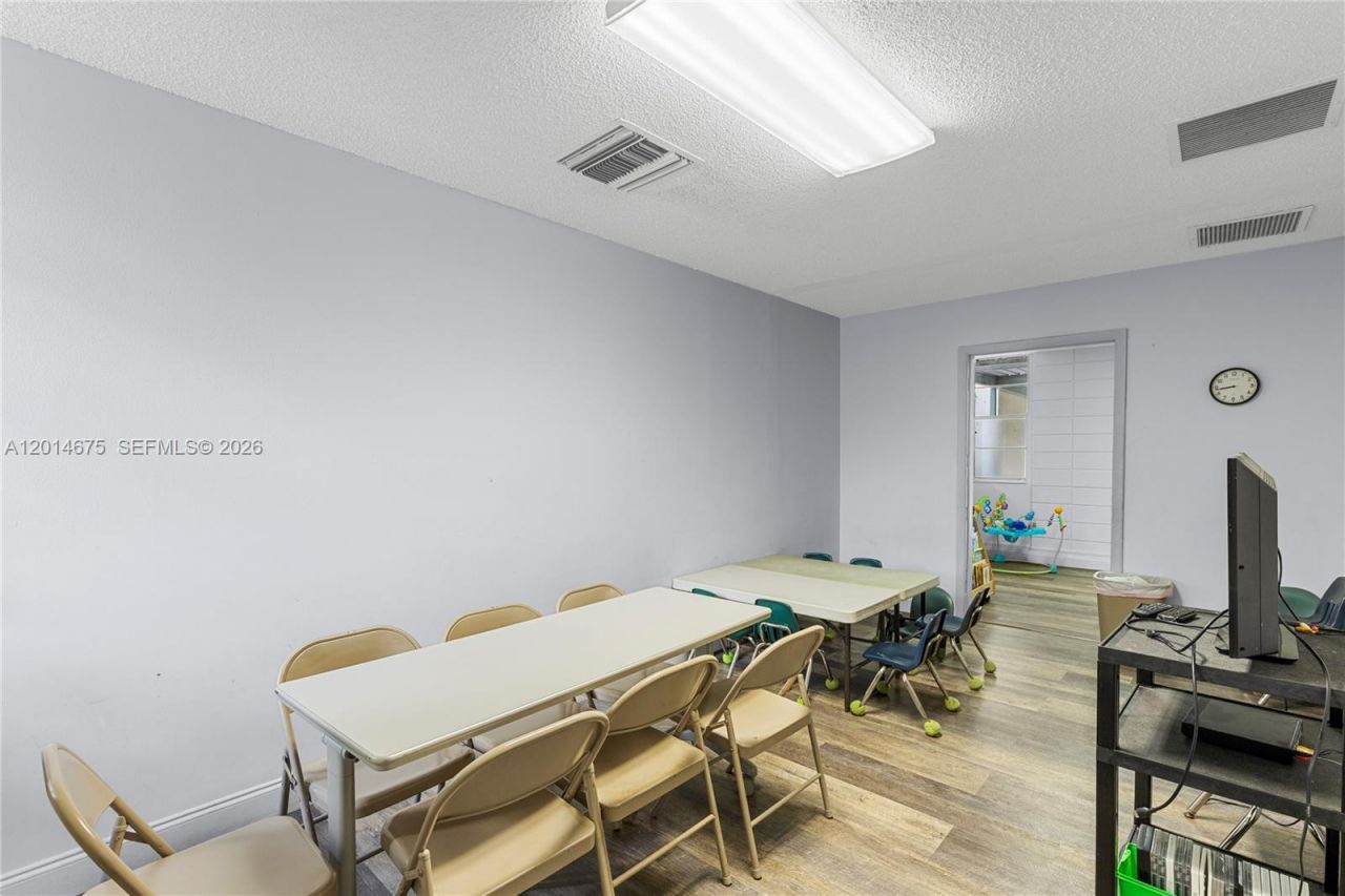 8530 Stirling Rd , Davie, FL 33024 Photo