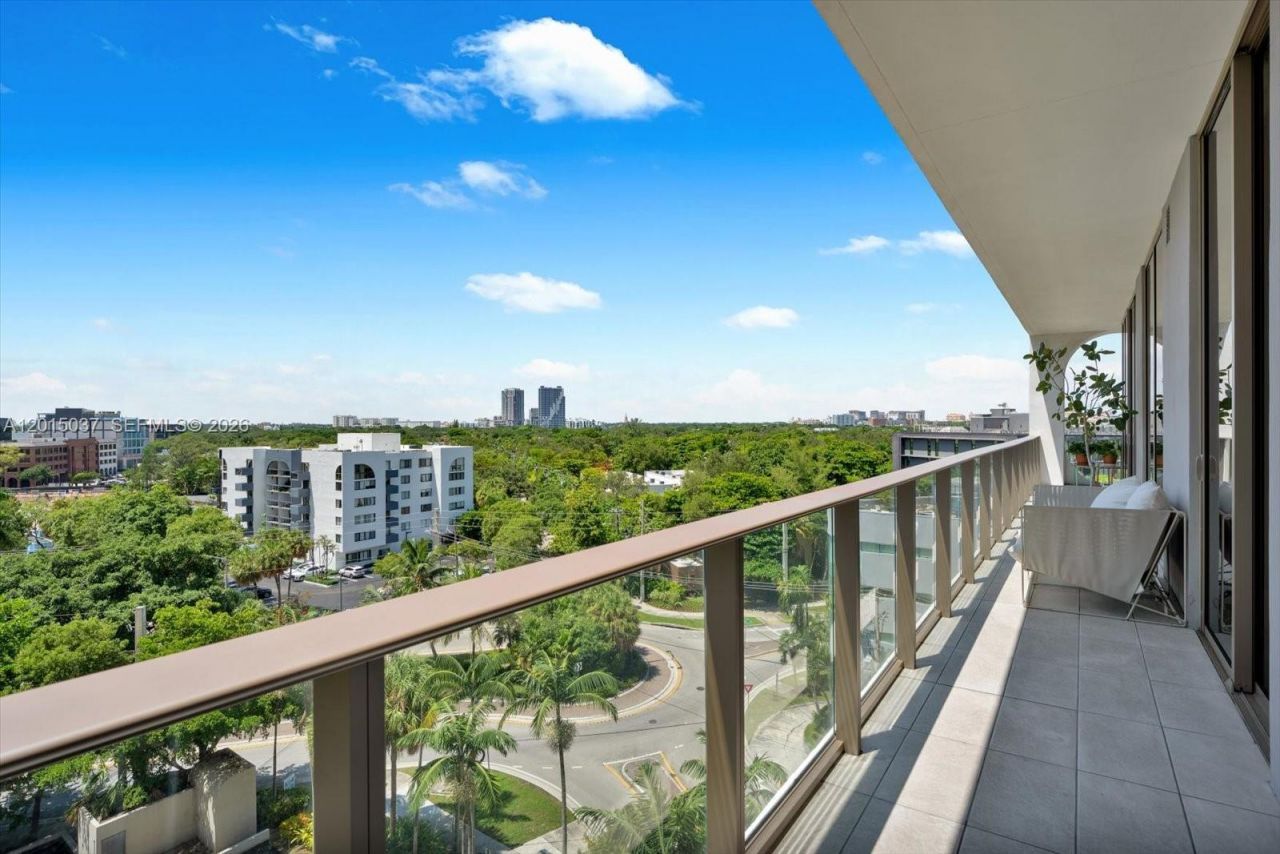 2678 Tigertail Ave, Unit 601, Miami, FL 33133 Photo
