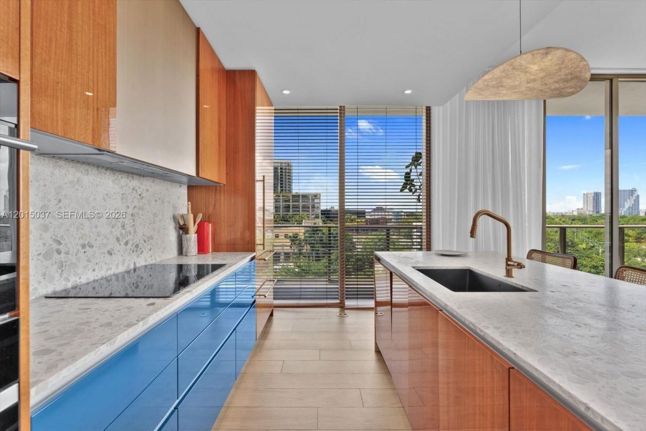 2678 Tigertail Ave, Unit 601, Miami, FL 33133 Photo