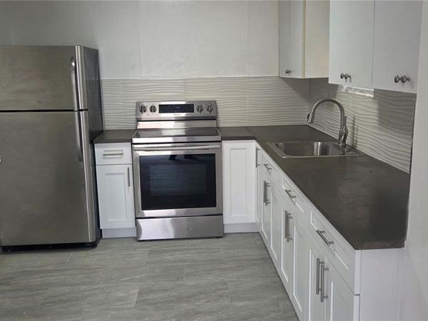2761 NW 16th Ter , Unit 2, Miami, FL 33125