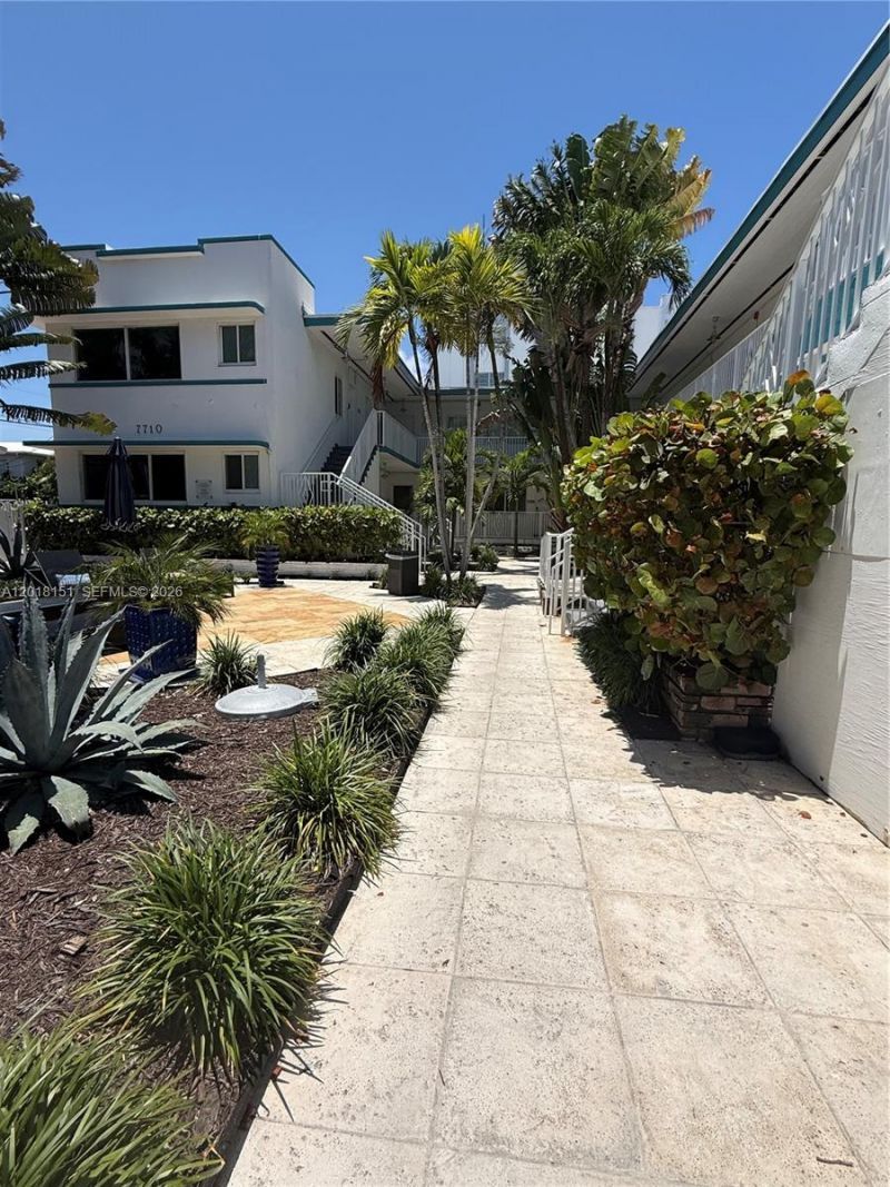 7710 Harding Ave, Unit 1, Miami Beach, FL 33141 Photo