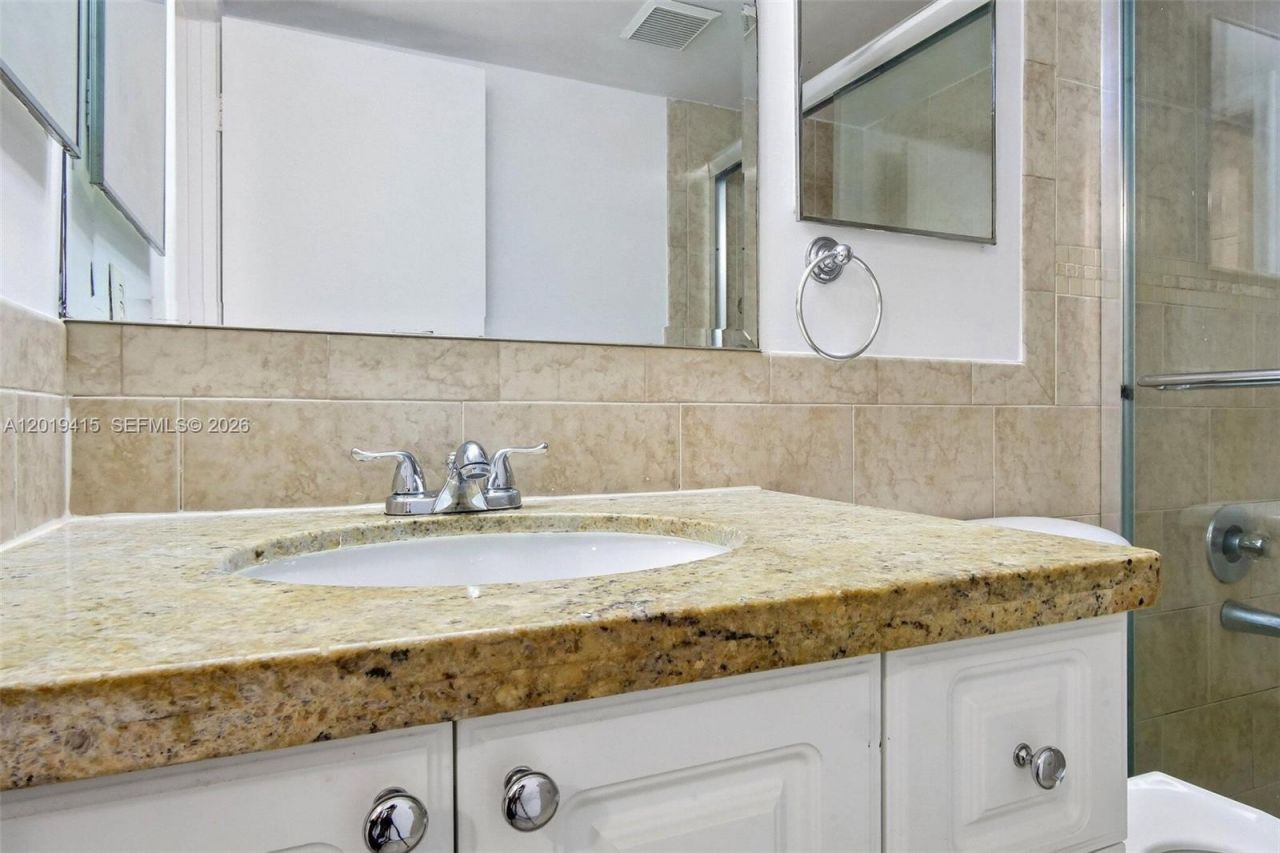 13455 SW 9th Ct, Unit 314J, Pembroke Pines, FL 33027 Photo